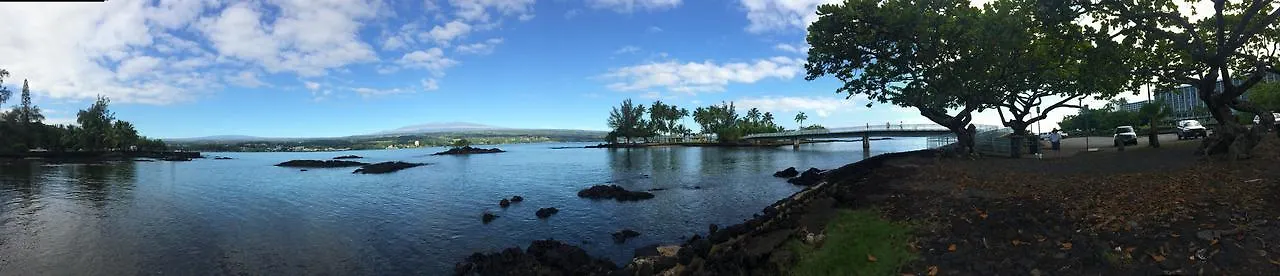 The Bay House Bed And Breakfast Hilo Bed & Breakfast